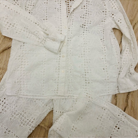Galita Fashion - White Eyelet Women's 2-Piece Set - Picture 7 of 7